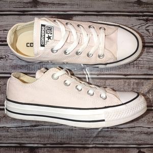 Converse Chuck Taylor Pink Womens Size 5